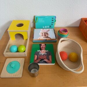 Lovevery The inspector play kit-Months 7 and 8